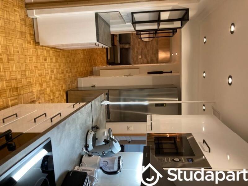 إيجار شقة بمساحة 12م² في أنطوني