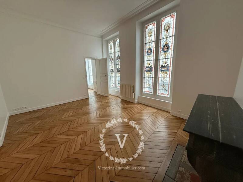 Affitto appartamento di 100 mq a PARIGI 2