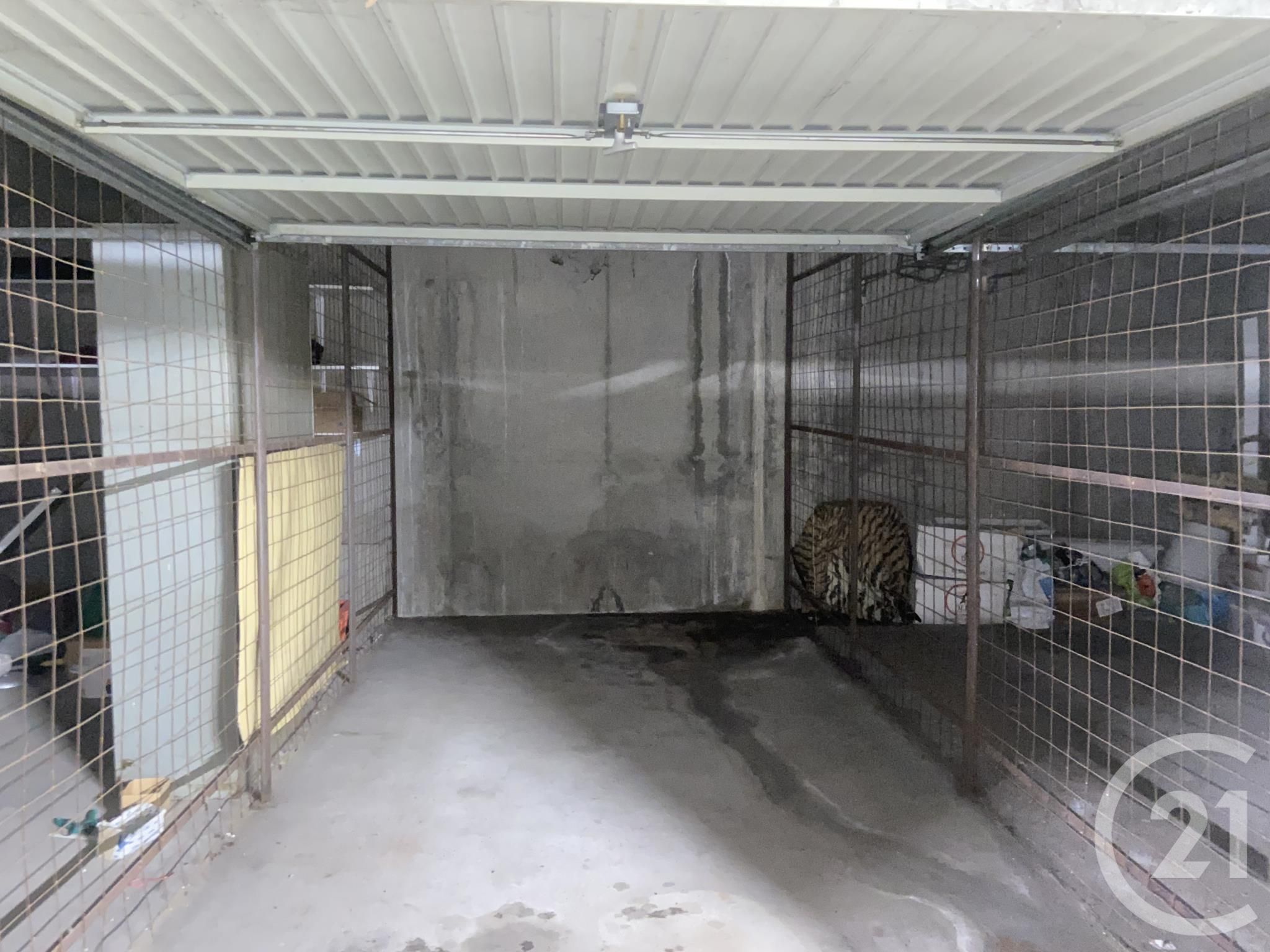 Location parking à DOURDAN