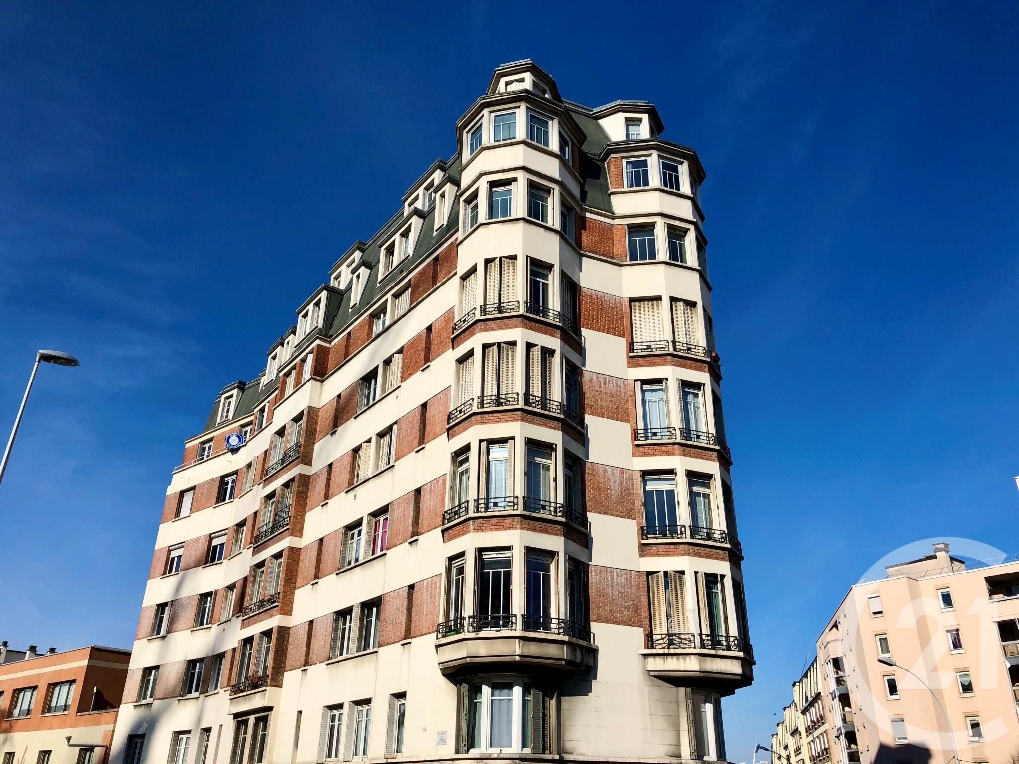 T2 34m² lumineux étage élevé vue Paris 13 à 234000 €