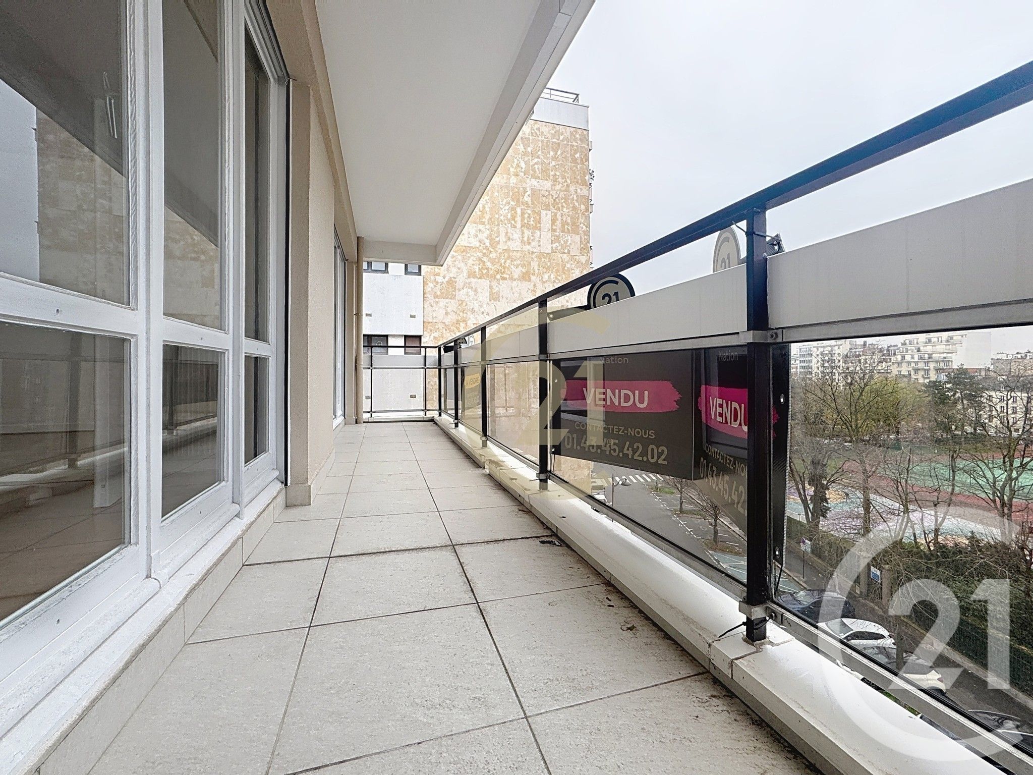 بيع شقة بمساحة 54م² في باريس 20