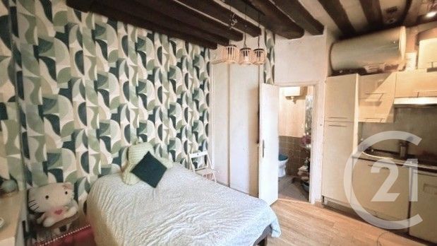 Sale of 16sqm apartment in PARIS 4