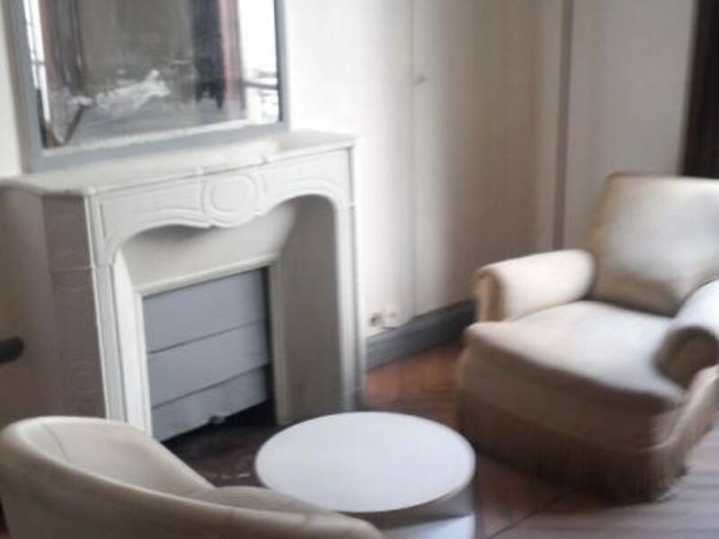 Affitto appartamento di 11 mq a PARIGI 8