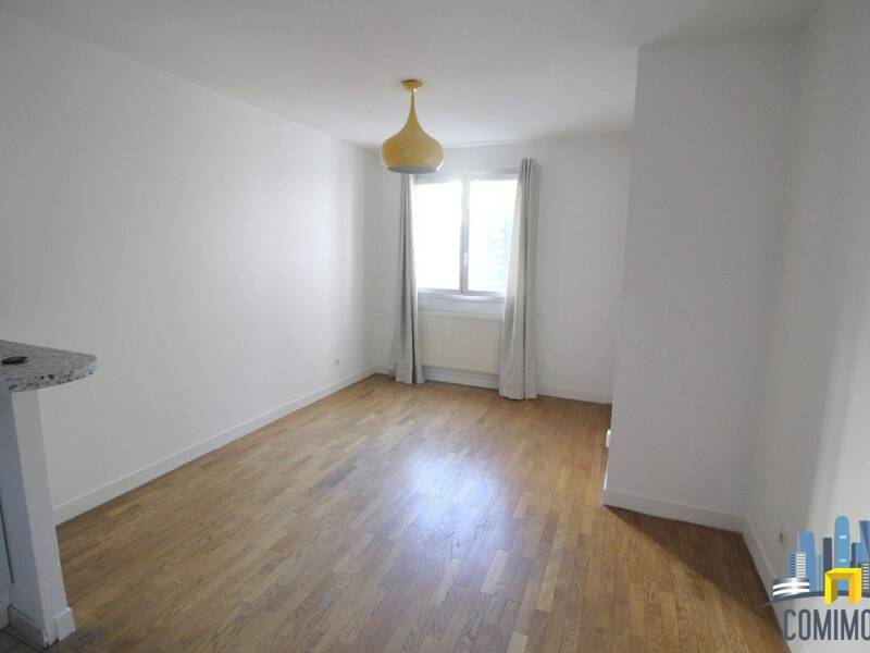 Location appartement de 33m2 à COURBEVOIE