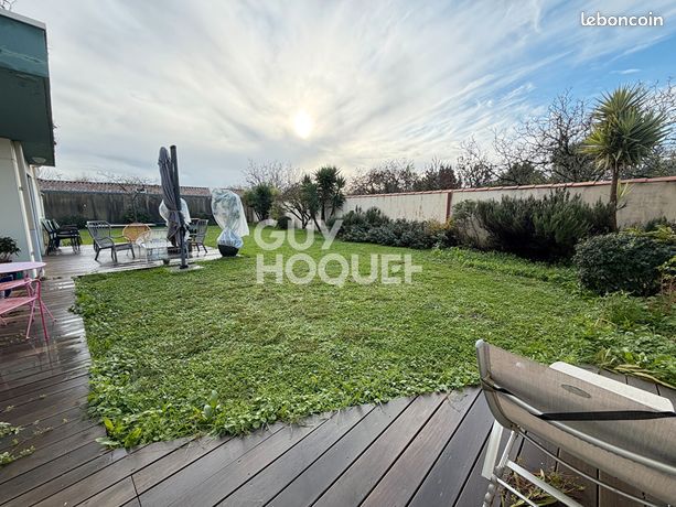 شقة من 4 غرف في لا روشيل (17000)