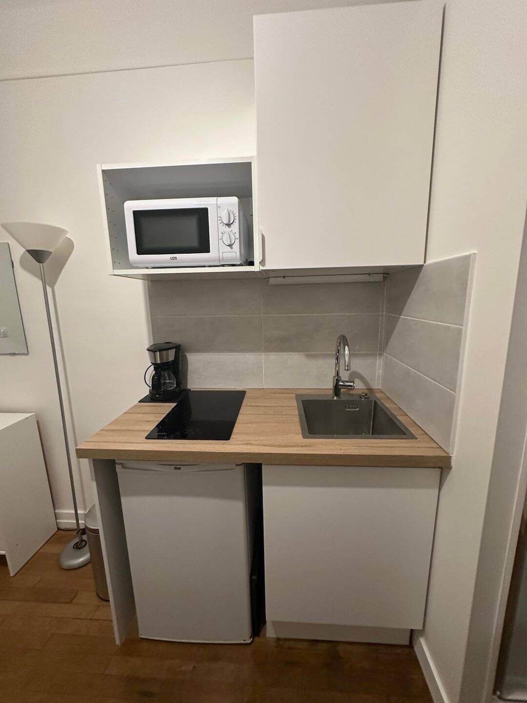 For rent furnished studio 11 sqm Pasteur neighborhood (Paris)