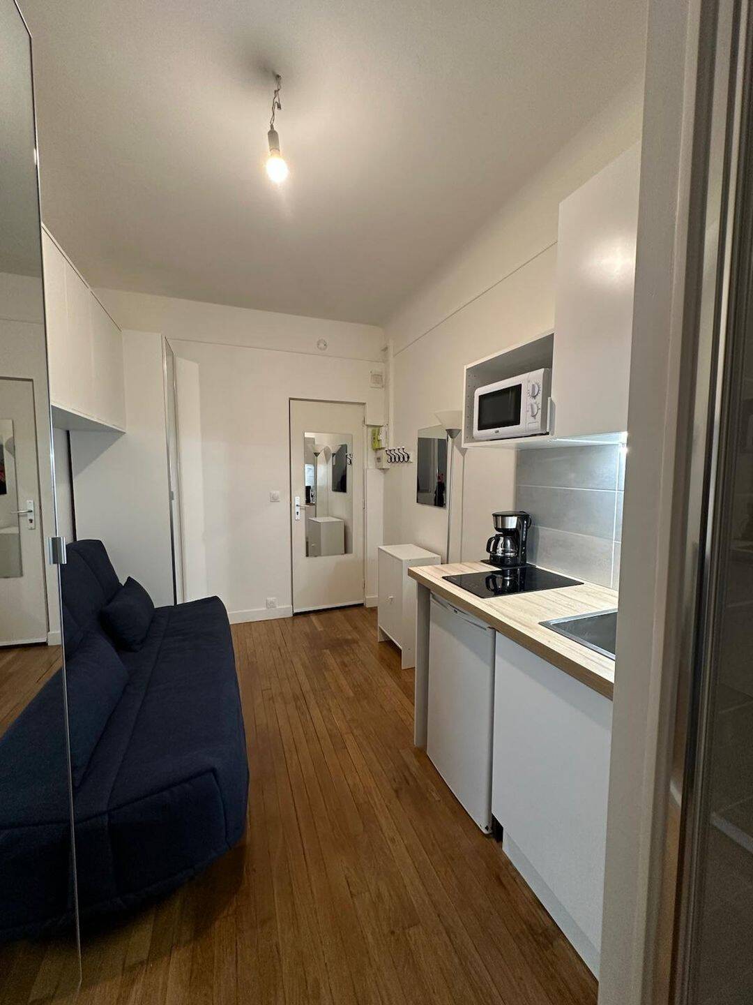 Furnished studio 11 sqm renovated for rent Pasteur area Paris