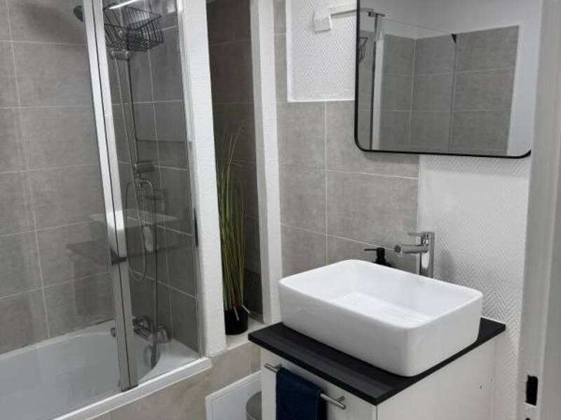 إيجار شقة مساحتها 45م² في أرجنتوي.