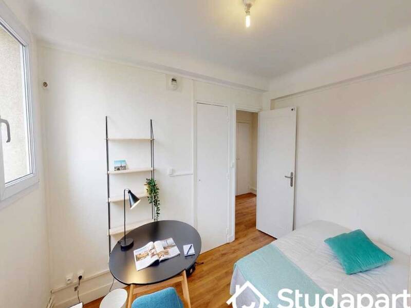 Furnished T2 90sqm flat share Paris 17 Batignolles area