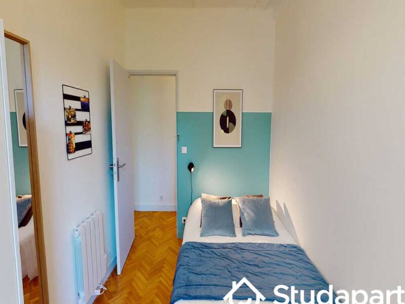 1-bedroom shared apartment 110sqm in Paris 6 Monnaie