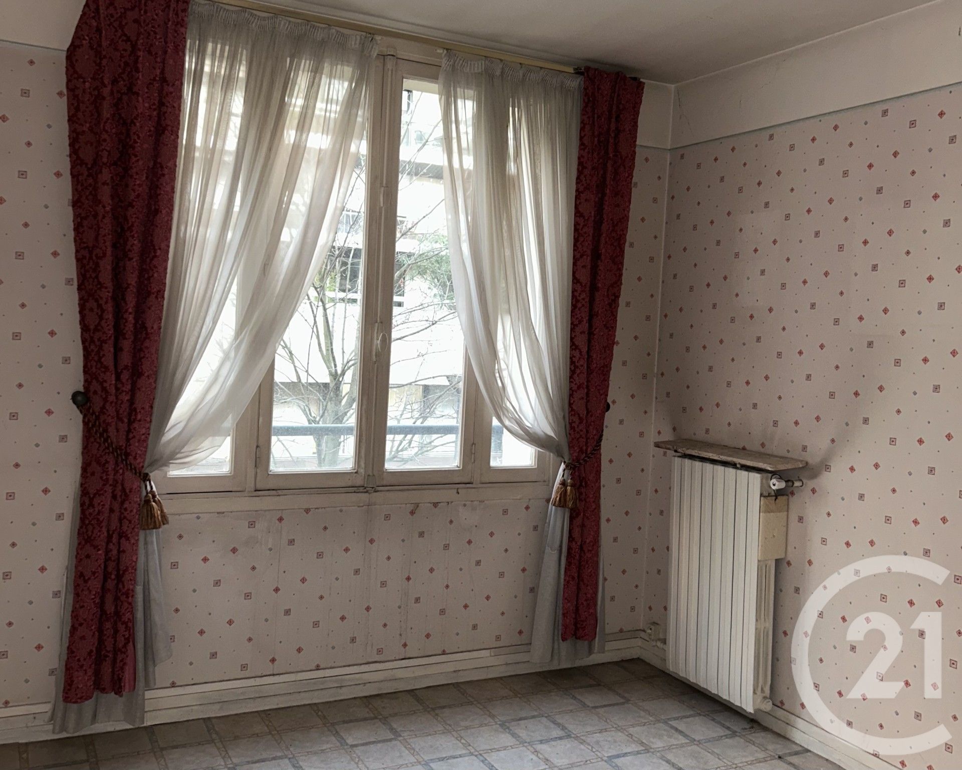 Affitto appartamento di 42 mq a PARIGI 12