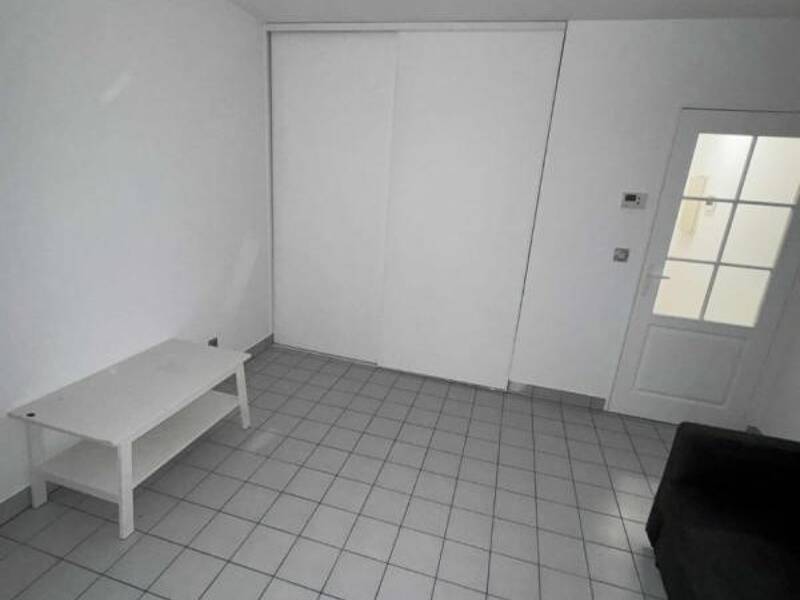 Affitto appartamento di 21 mq a PARIGI 18