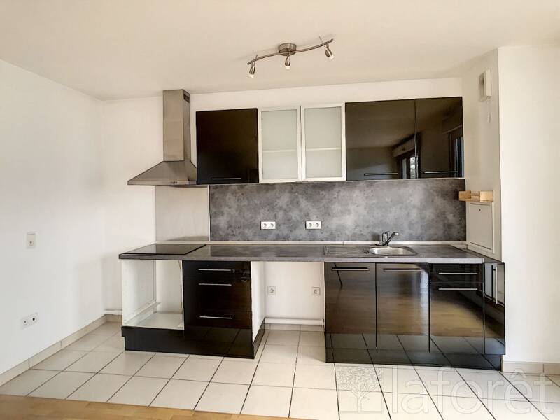 Affitto appartamento di 66 mq ad ANTONY