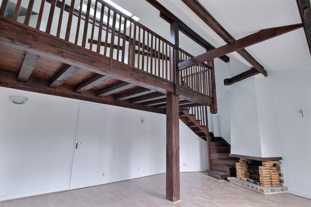 Affitto appartamento di 82 mq a NANTERRE