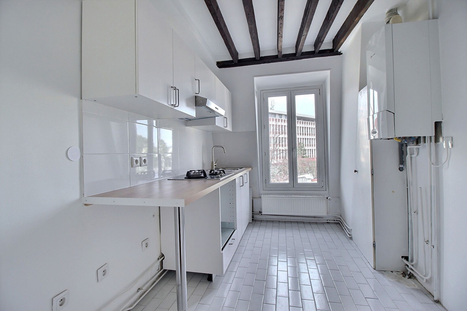 Affitto appartamento di 82 mq a NANTERRE