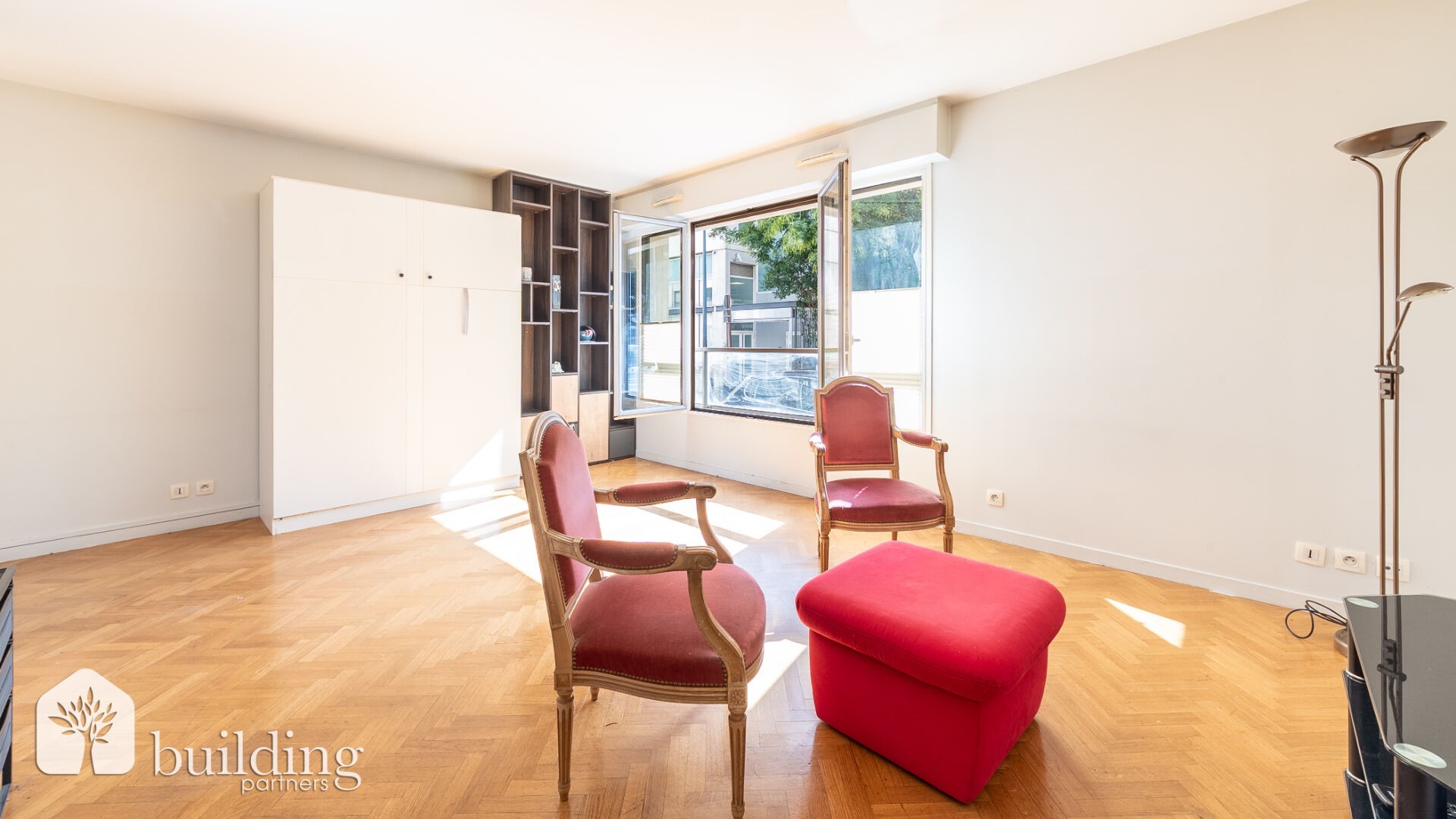 For sale, 35sqm apartment in PARIS 17.