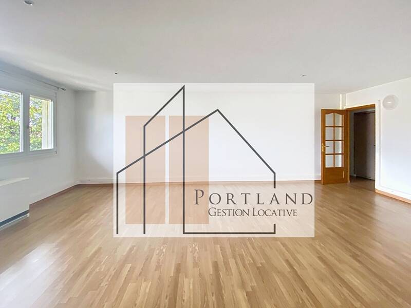 Affitto appartamento di 105 mq a NOISY LE GRAND