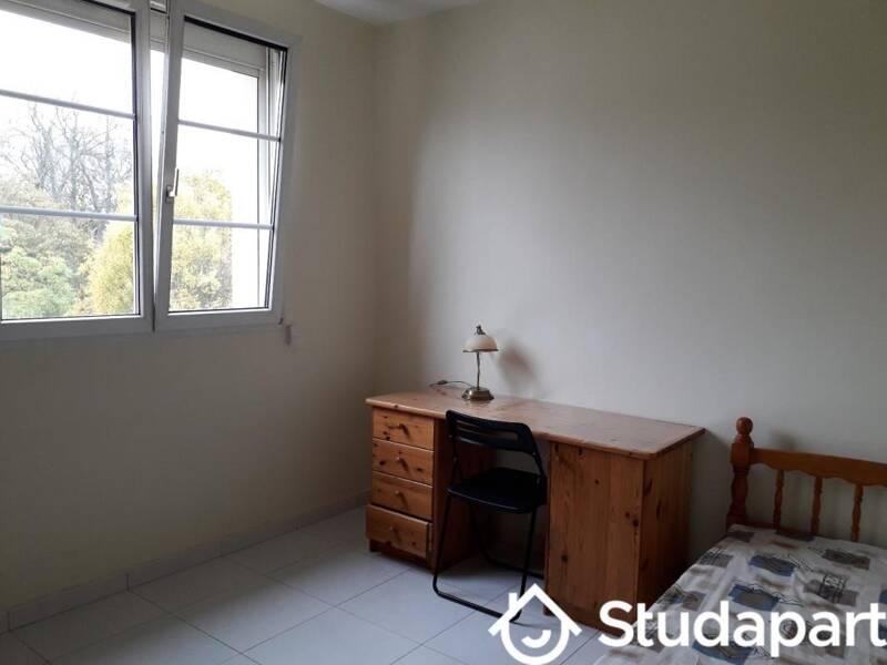 إيجار شقة بمساحة 11م² في كريتيل