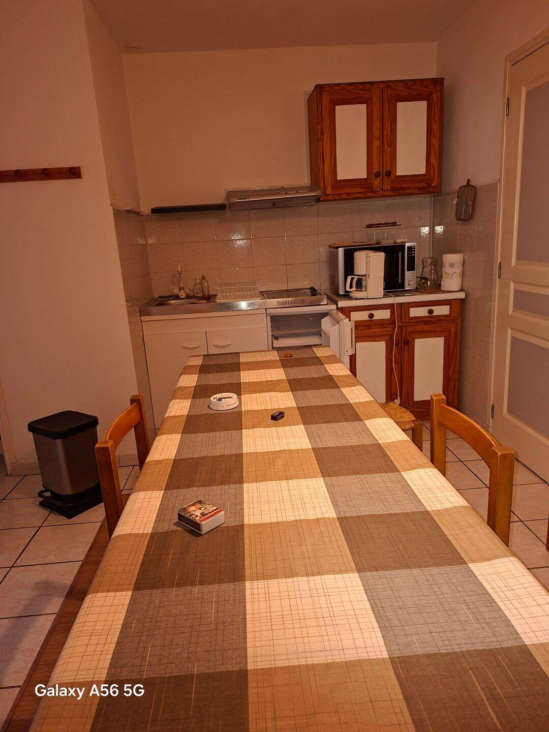 للايجار استوديو مستقل في منزل فردي للطلاب فقط باستثناء عطلة نهاية الأسبوع. يُطلب ضمان من الأهل.