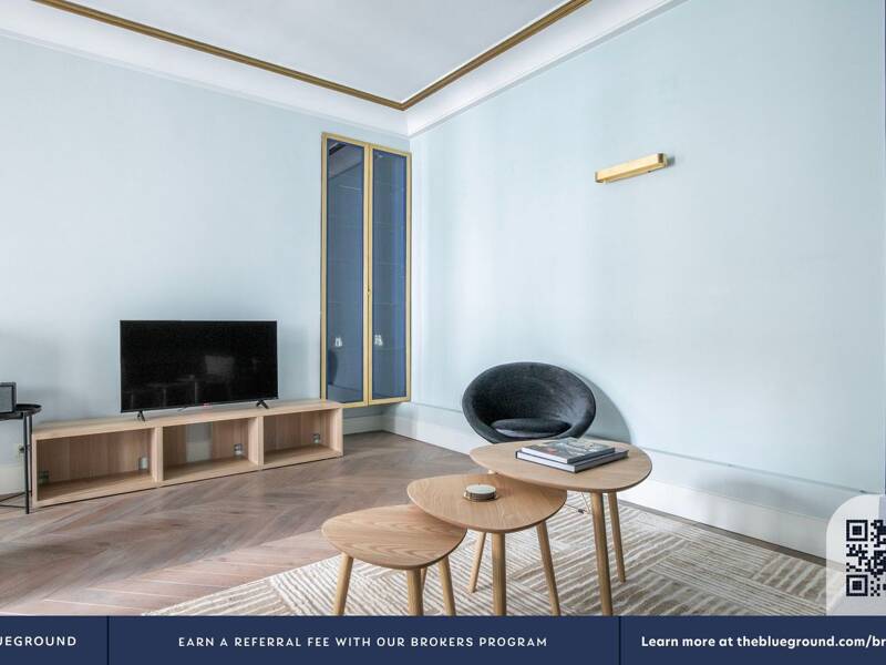 Location courte durée appartement de 89m2 à PARIS 16