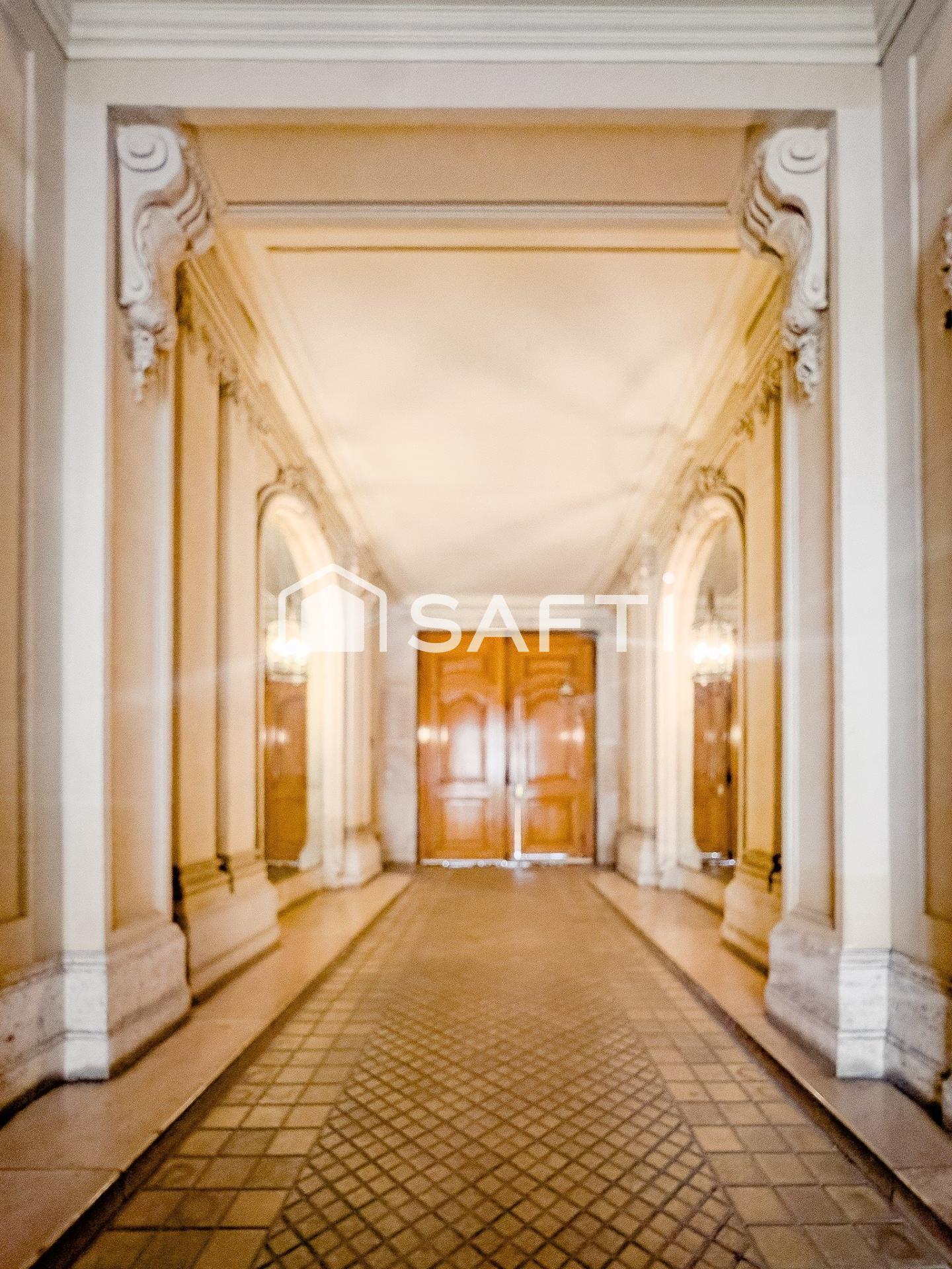 Piccolo rifugio parigino d'eccezione nel cuore del 17° arrondissement