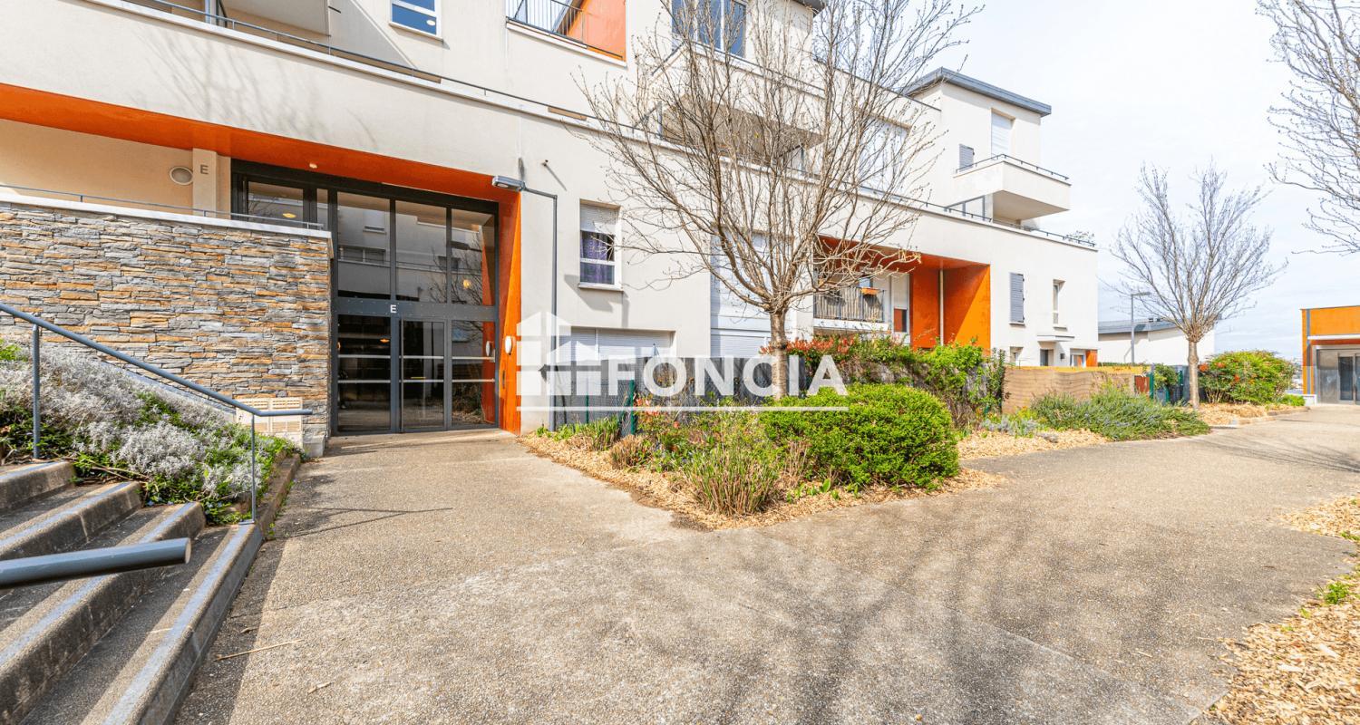 شقة T3 بمساحة 56م² مع موقف خاص في فيليمونبل 93250