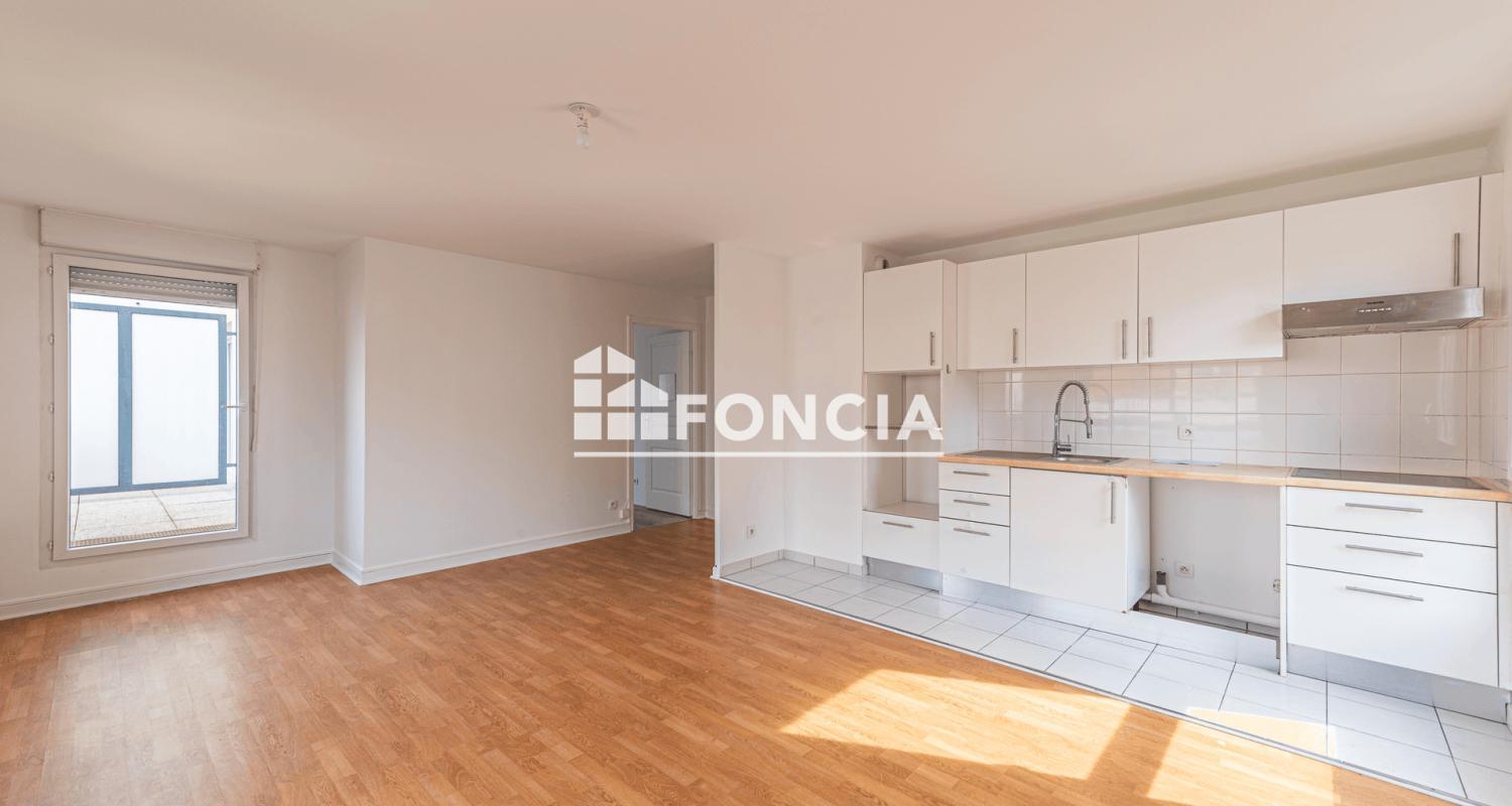 VILLEMOMBLE- T 3 DE 56m2 AVEC PARKING PRIVÉ