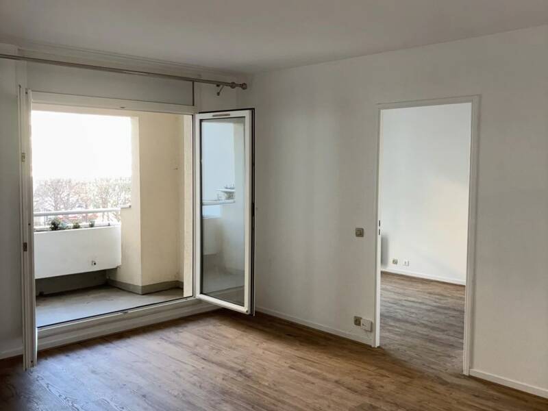 إيجار شقة بمساحة ٤٨م² في روي ملميزون