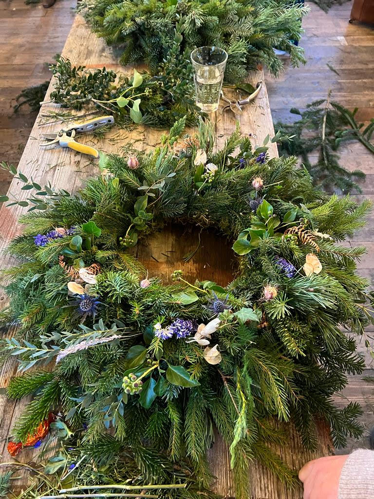 *EARLY BIRD* 28th November PM Luxury Wreath Workshop