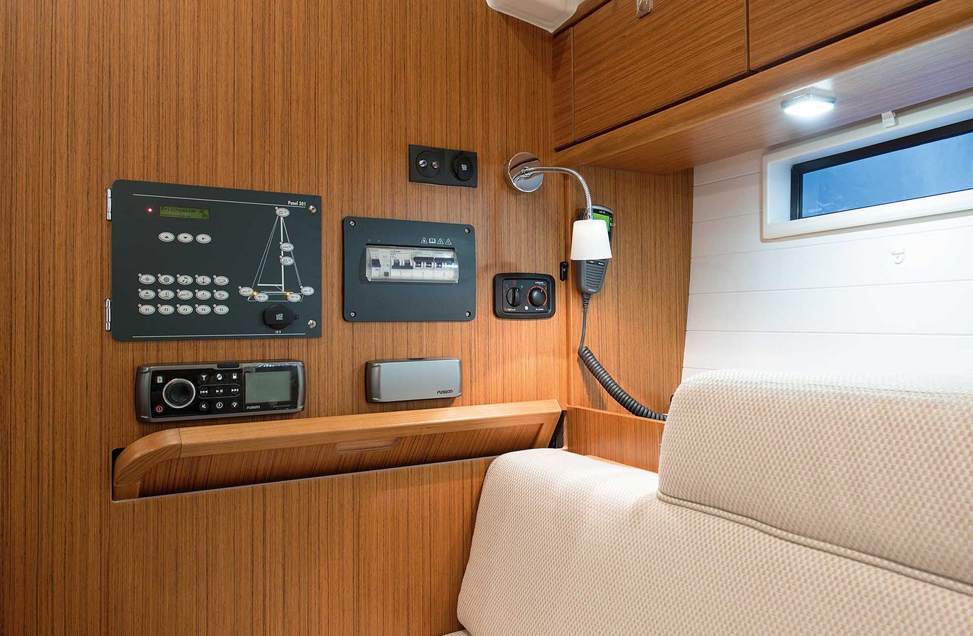 Bavaria Cruiser 37