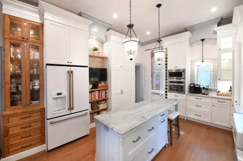 White kitchen cabinets