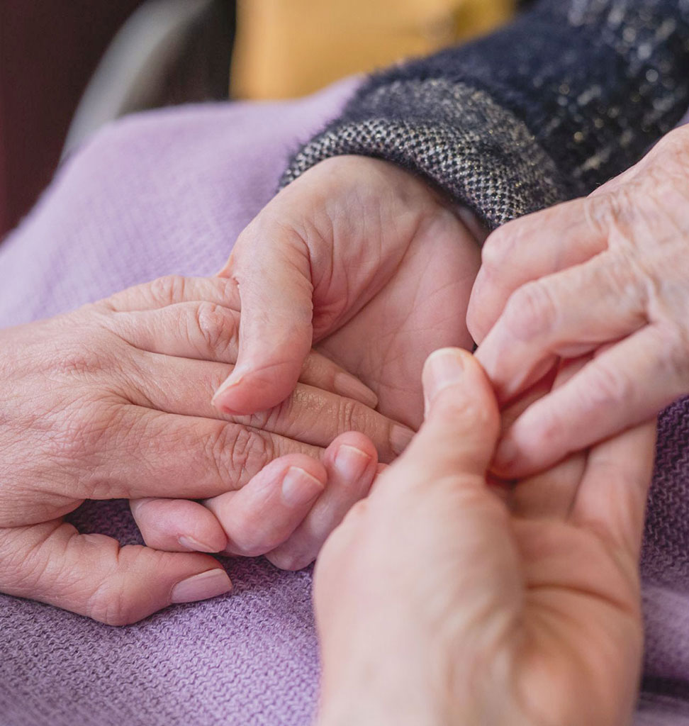 End-of-life doula Lara in palm beach Florida sitting