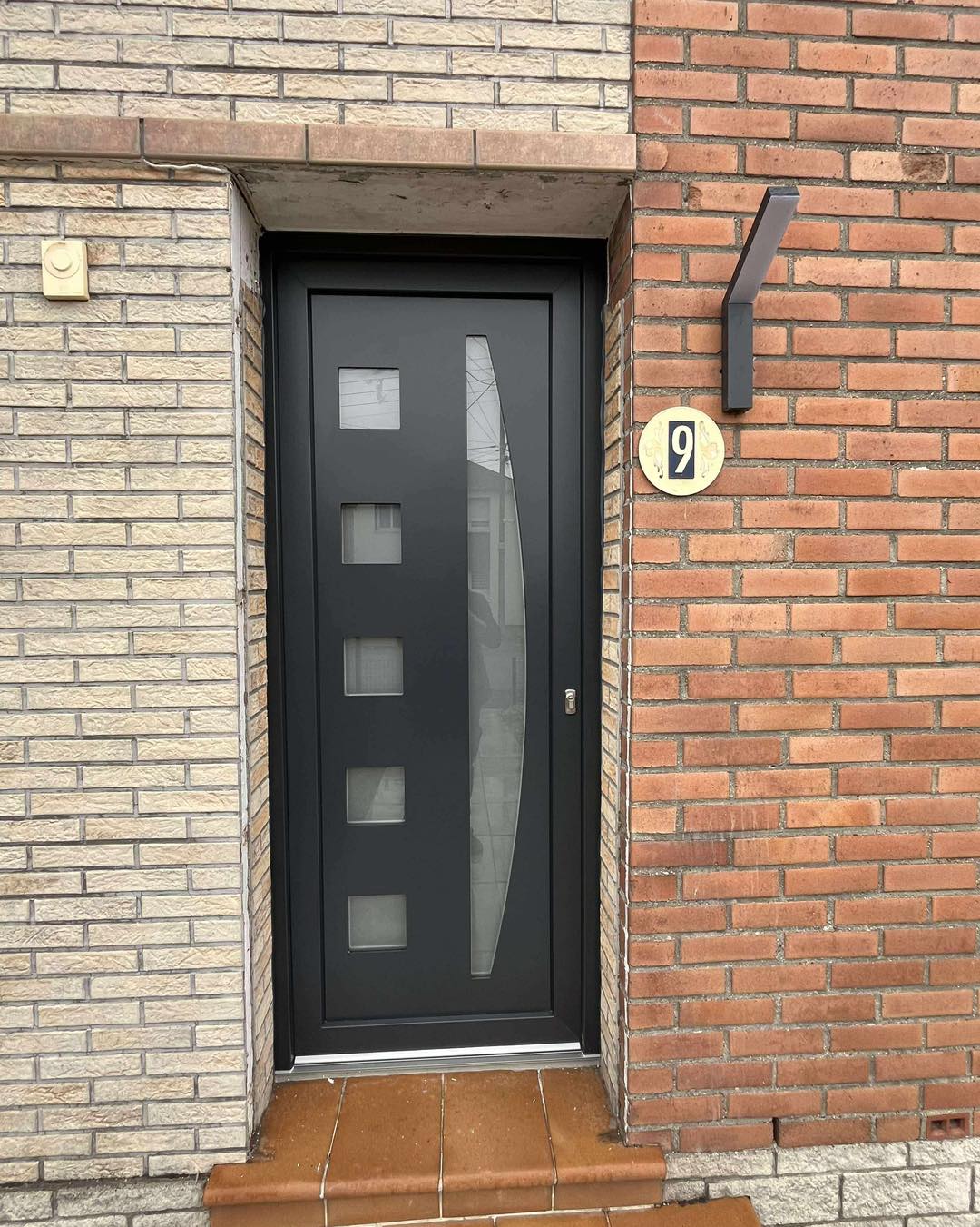porte d'entrée en aluminium à Douai 59500