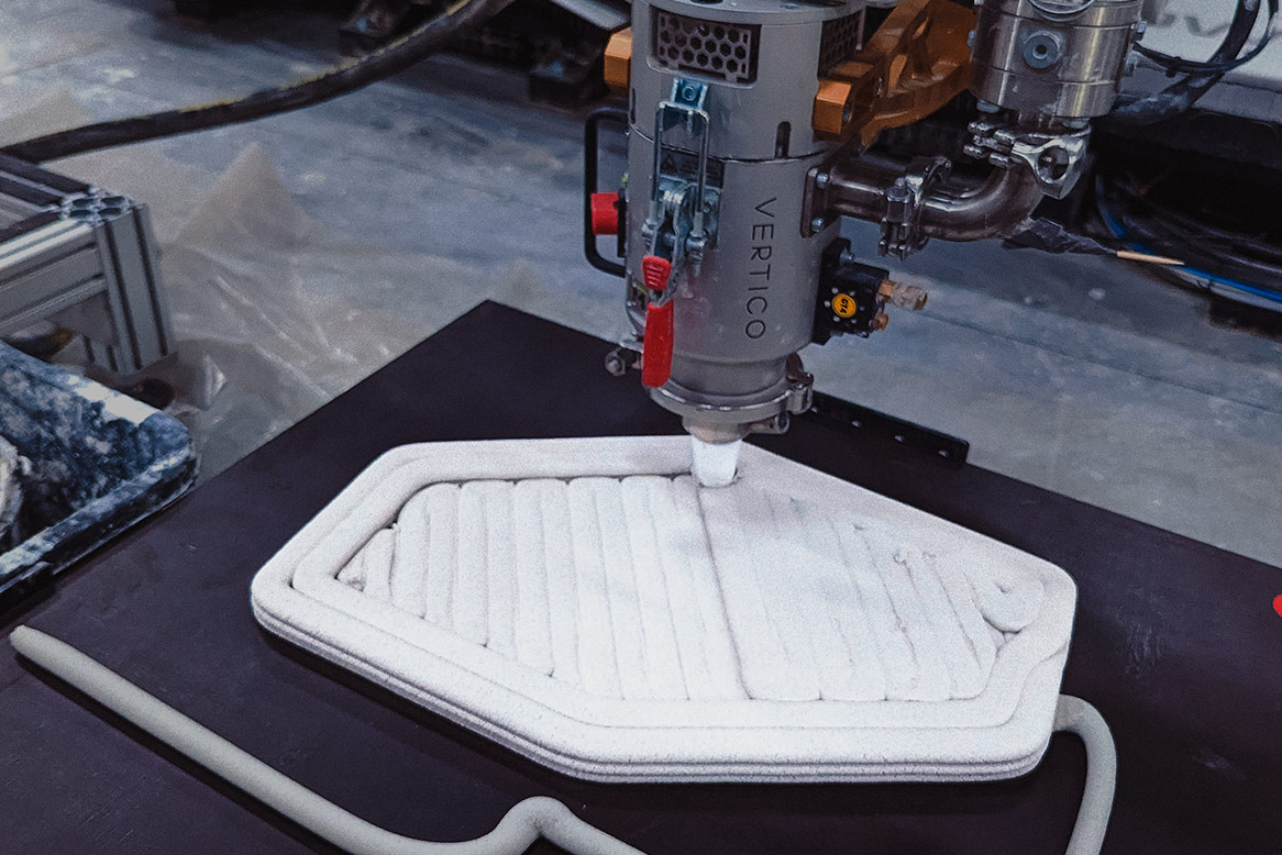 3D concrete printing project creating intricate white geometrical object