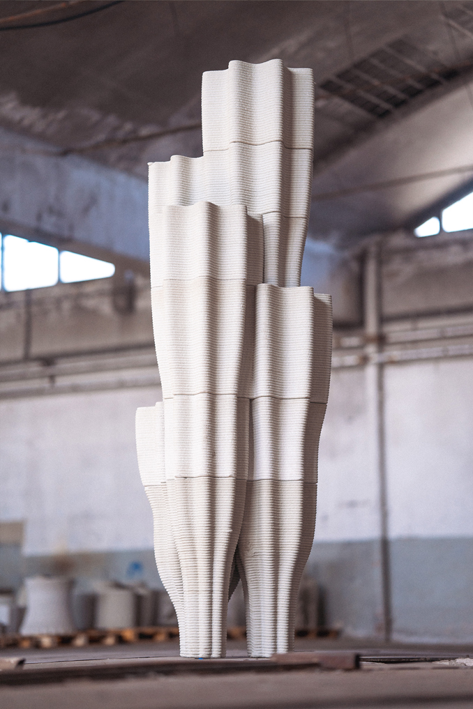 3D concrete printing creates intricate architectural sculpture with layered forms