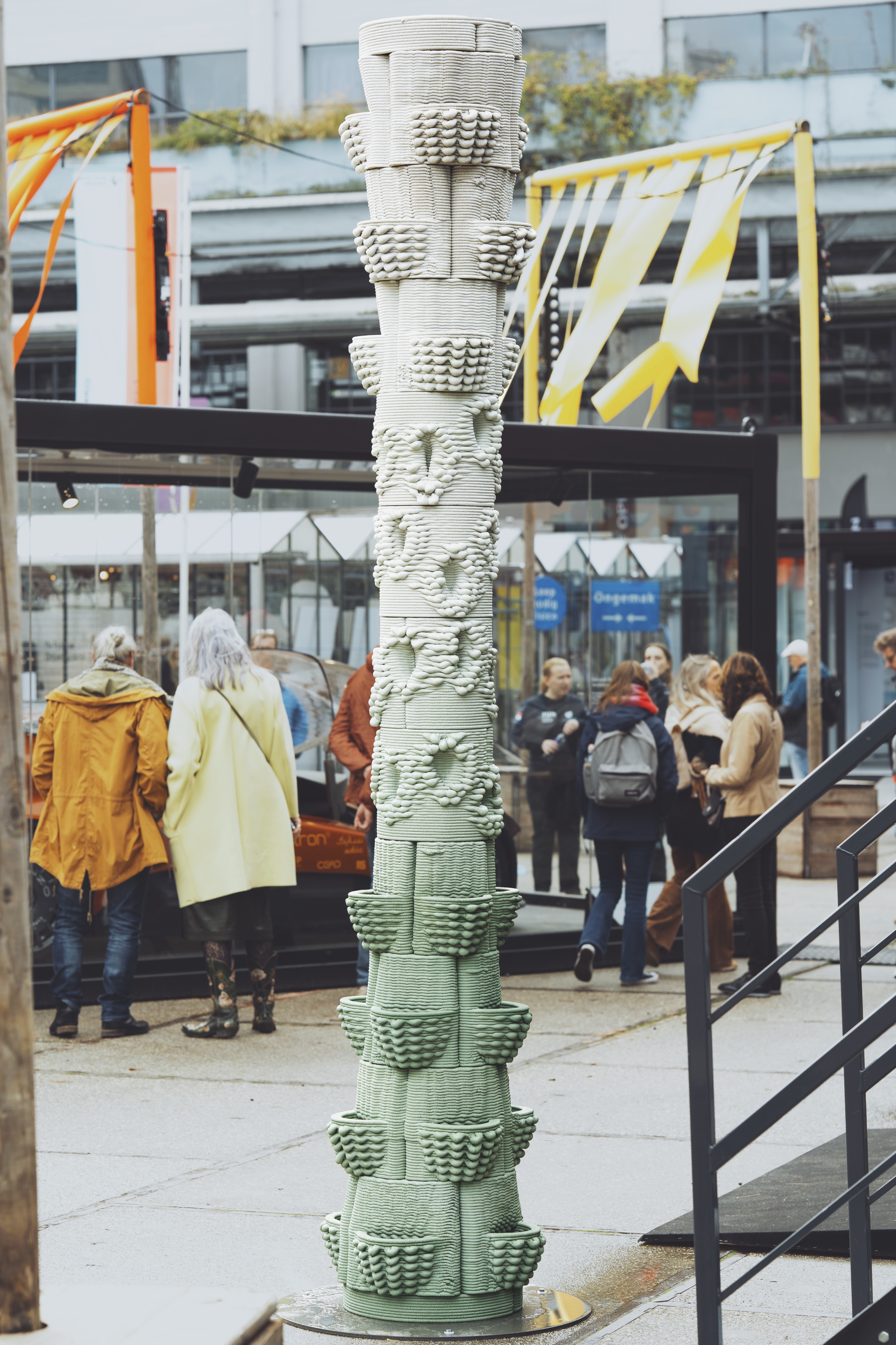3D concrete printing project with intricate layered architectural column