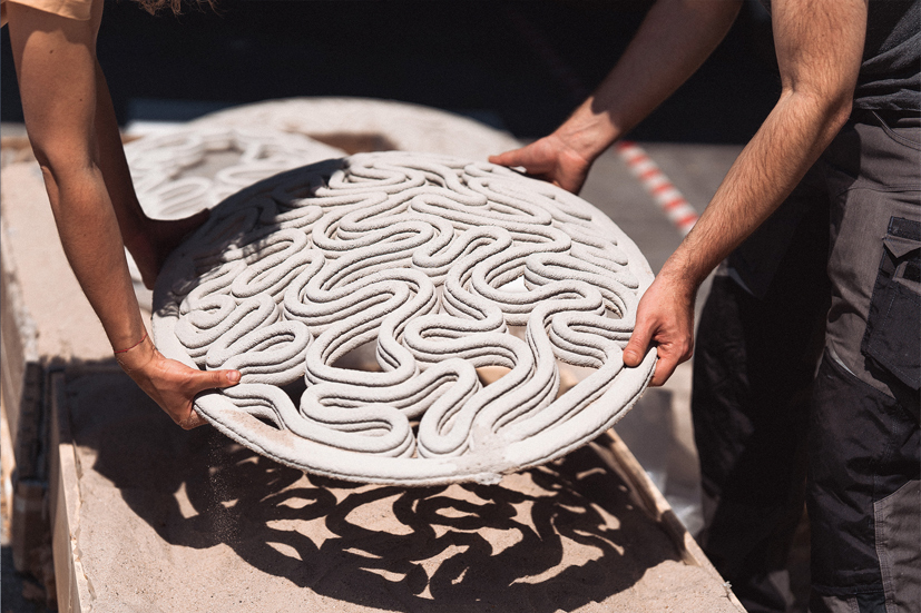 3D concrete printing project with intricate wavy circular design