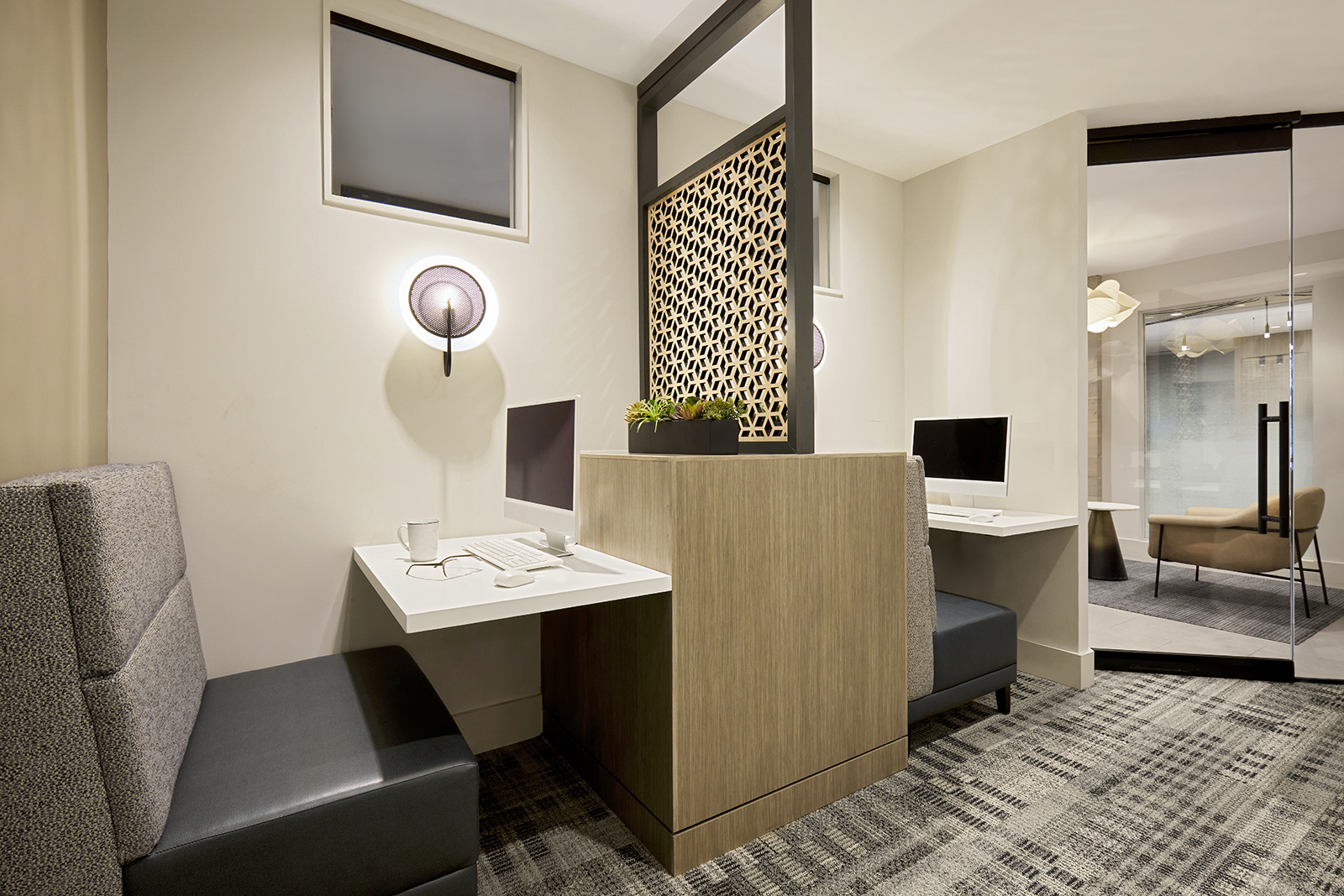 Madison at Ballston Station — interior view 7