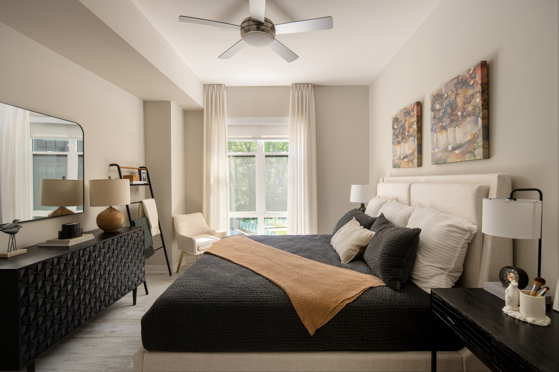 Aventon Huntington Station Model Home — interior view 5