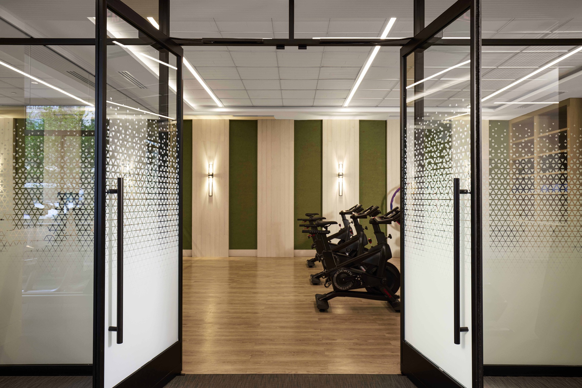 Meridian at Ballston Commons — interior view 9