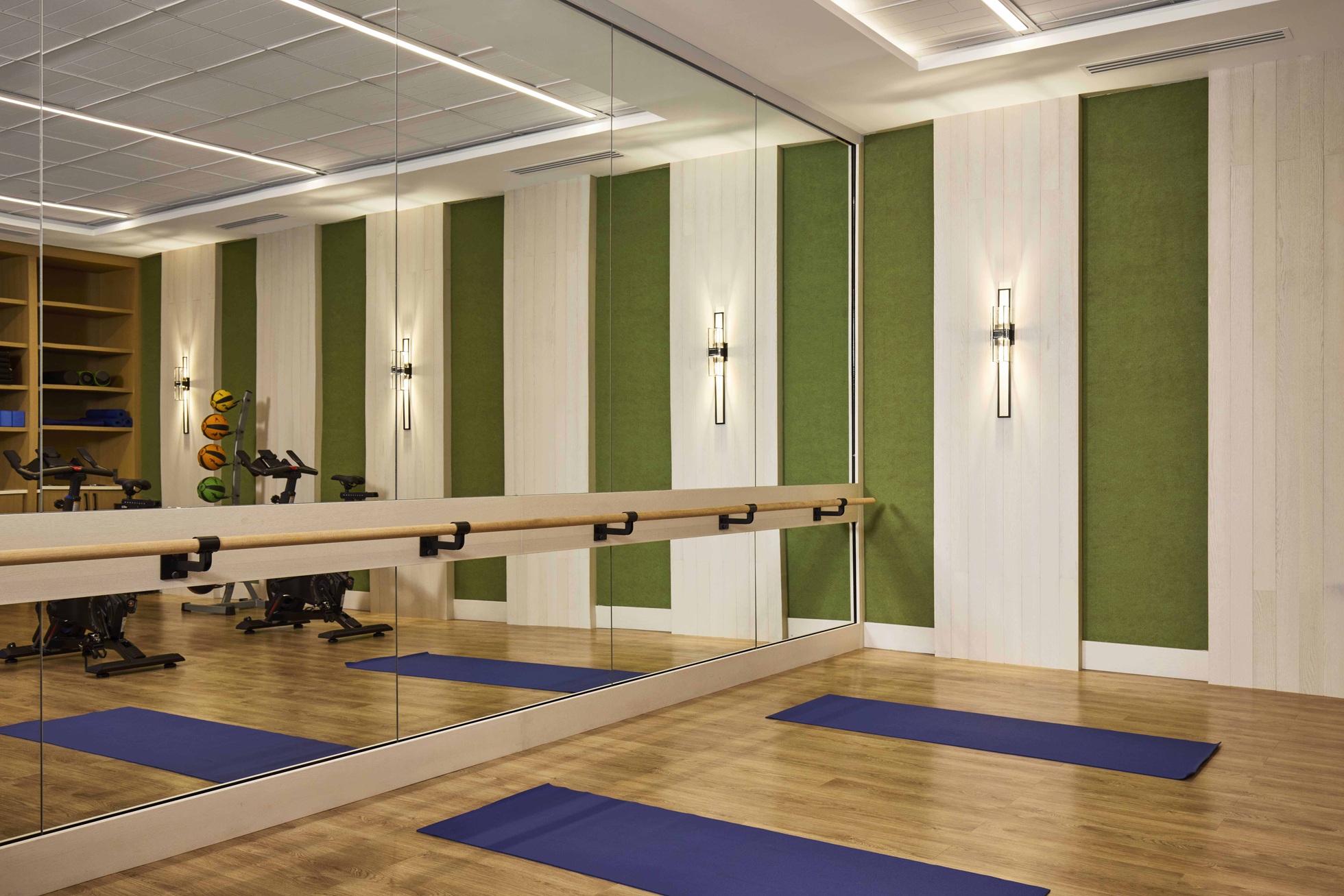 Meridian at Ballston Commons — interior view 11