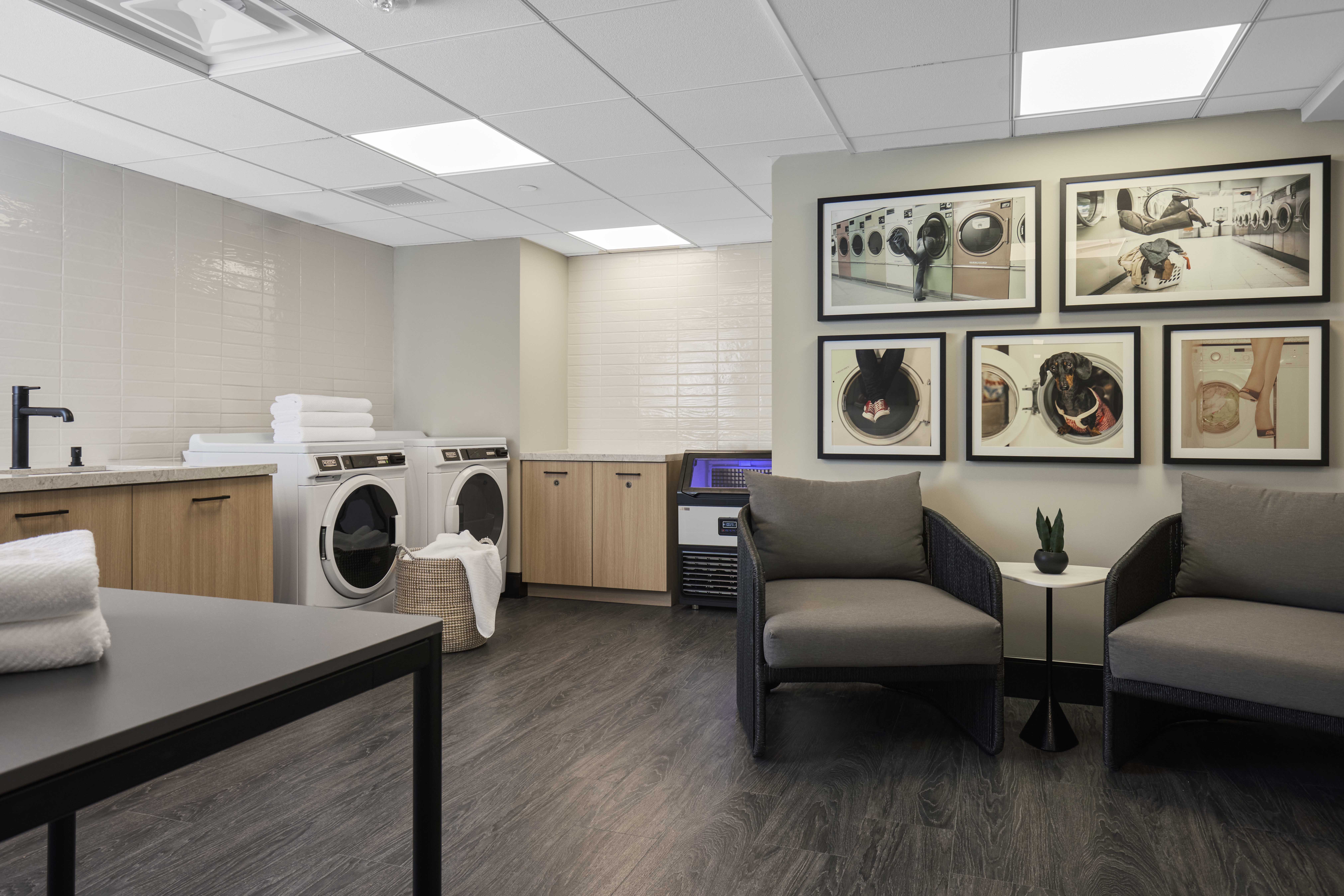 Meridian 2250 at Eisenhower — interior view 12