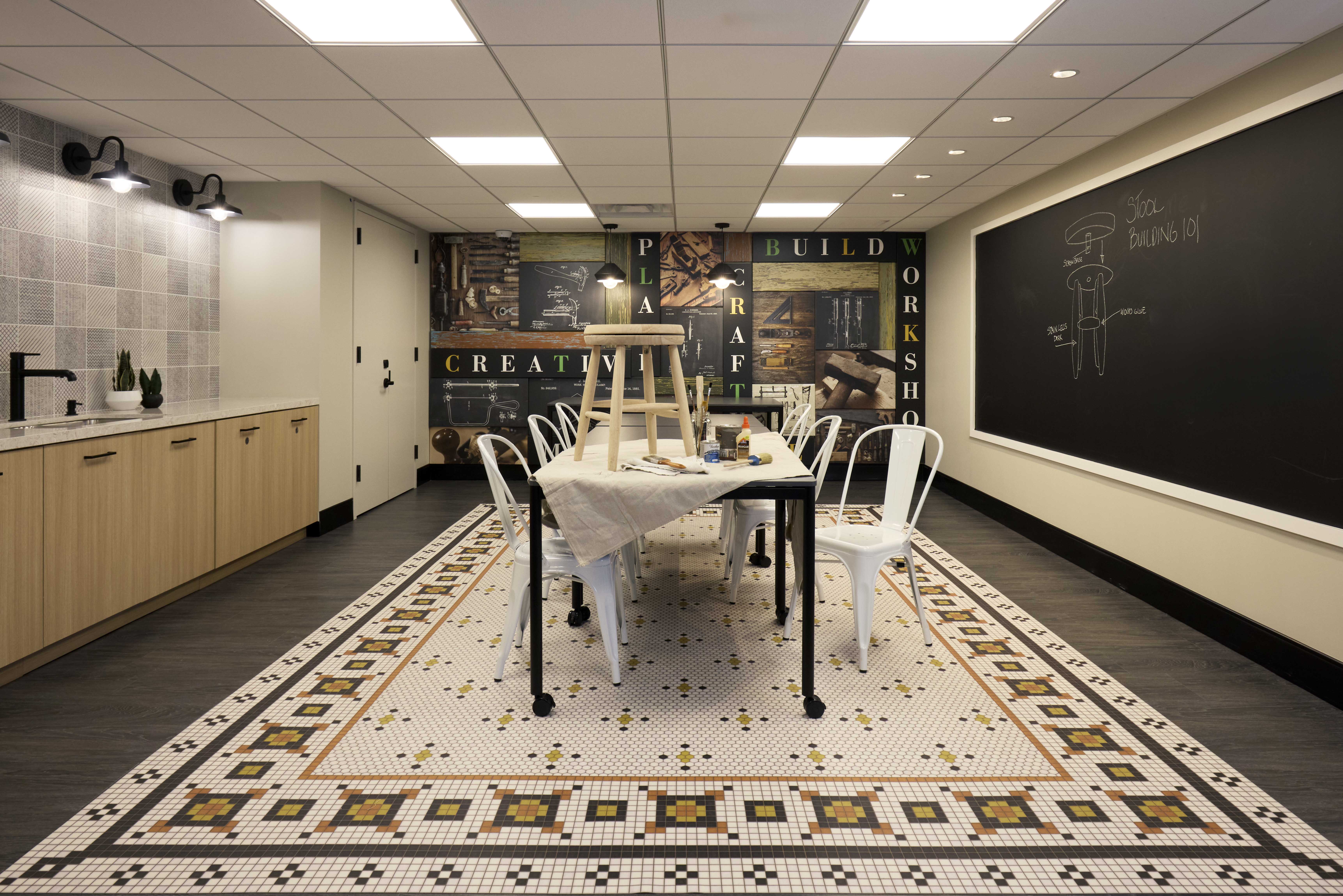 Meridian 2250 at Eisenhower — interior view 13