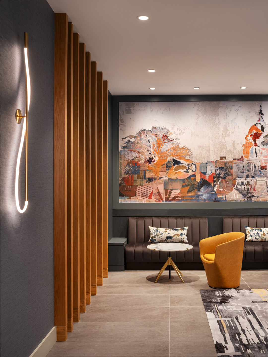Elle — interior view 5
