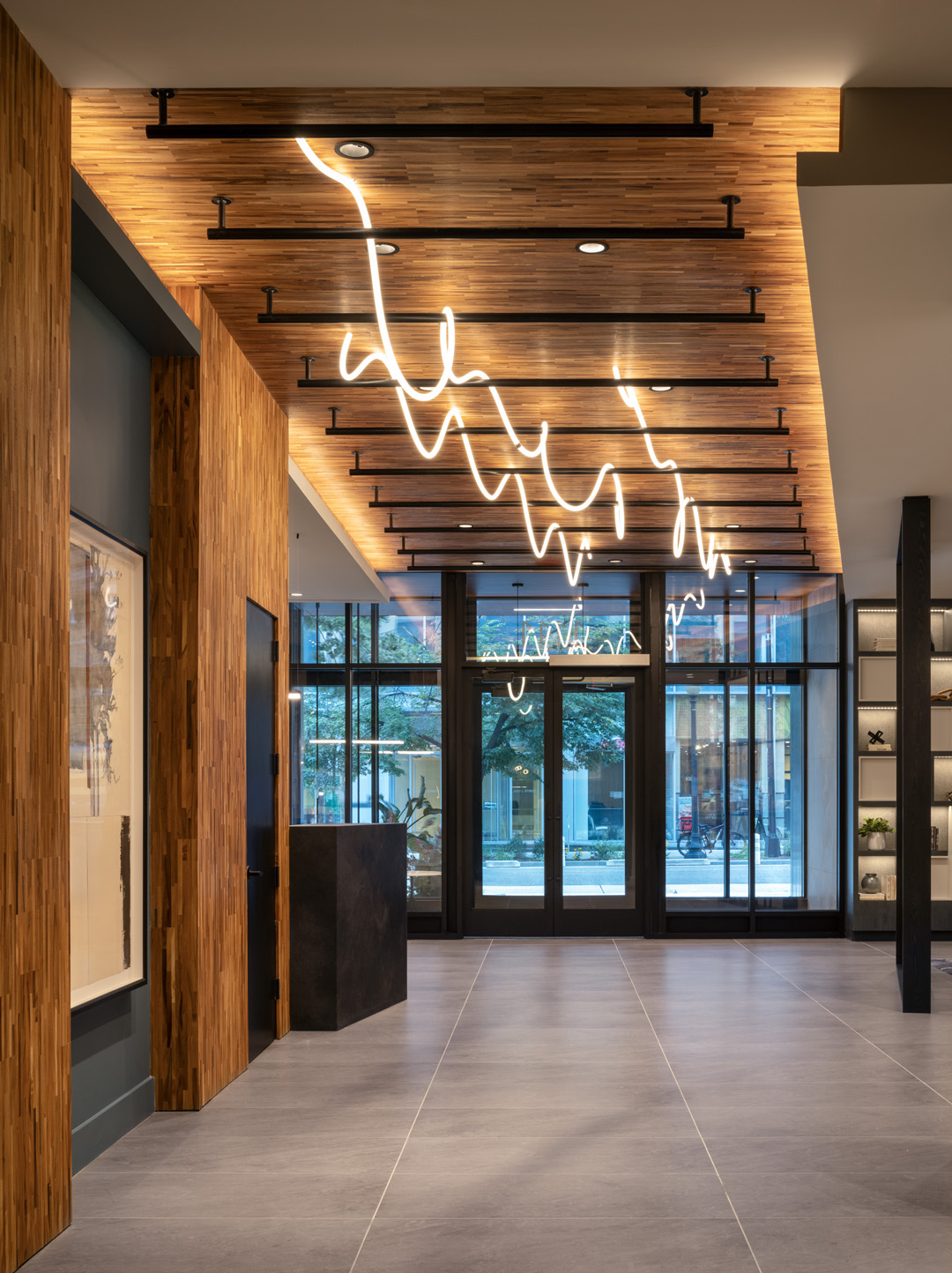 Elle — interior view 7
