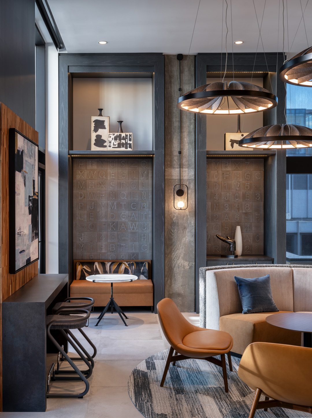 Elle — interior view 15