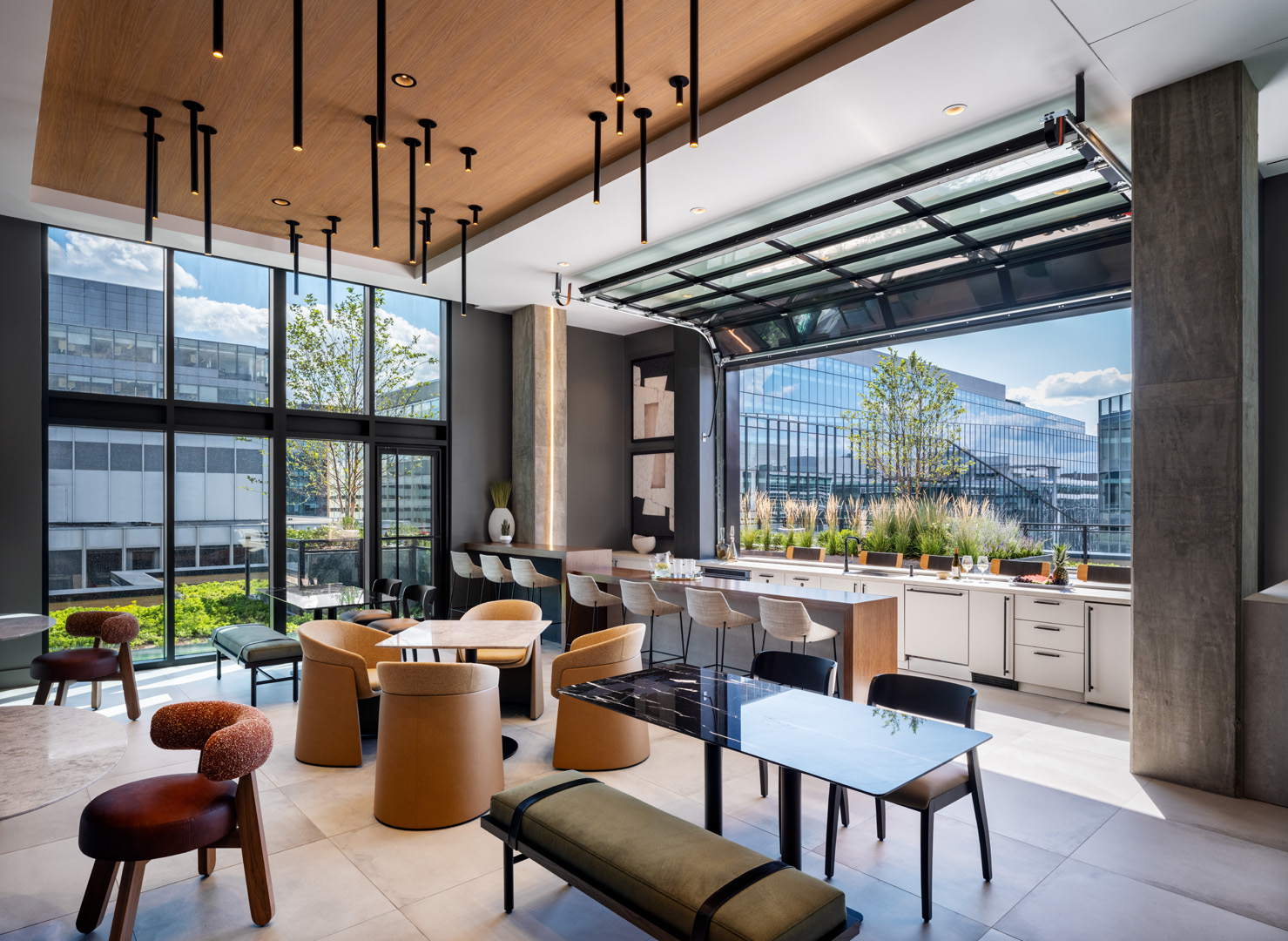Elle — interior view 10