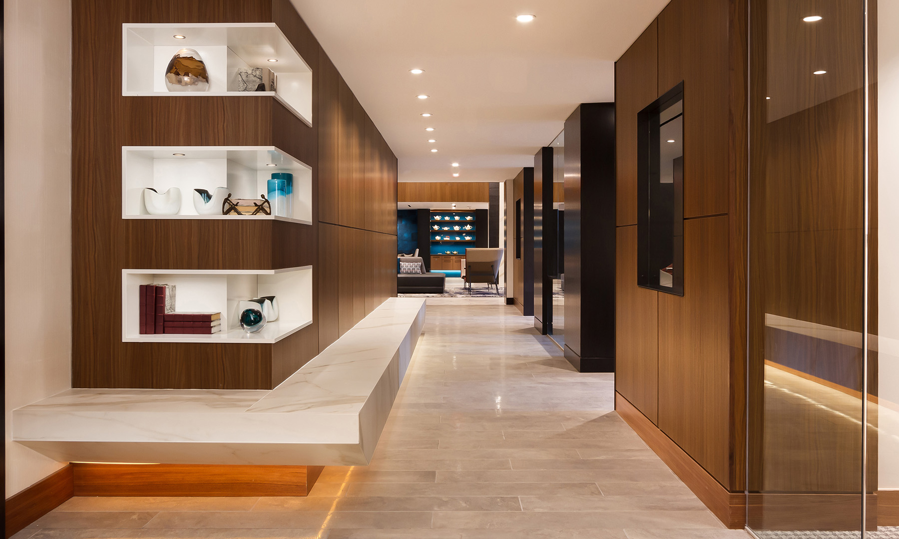 1800 Oak — interior view 7