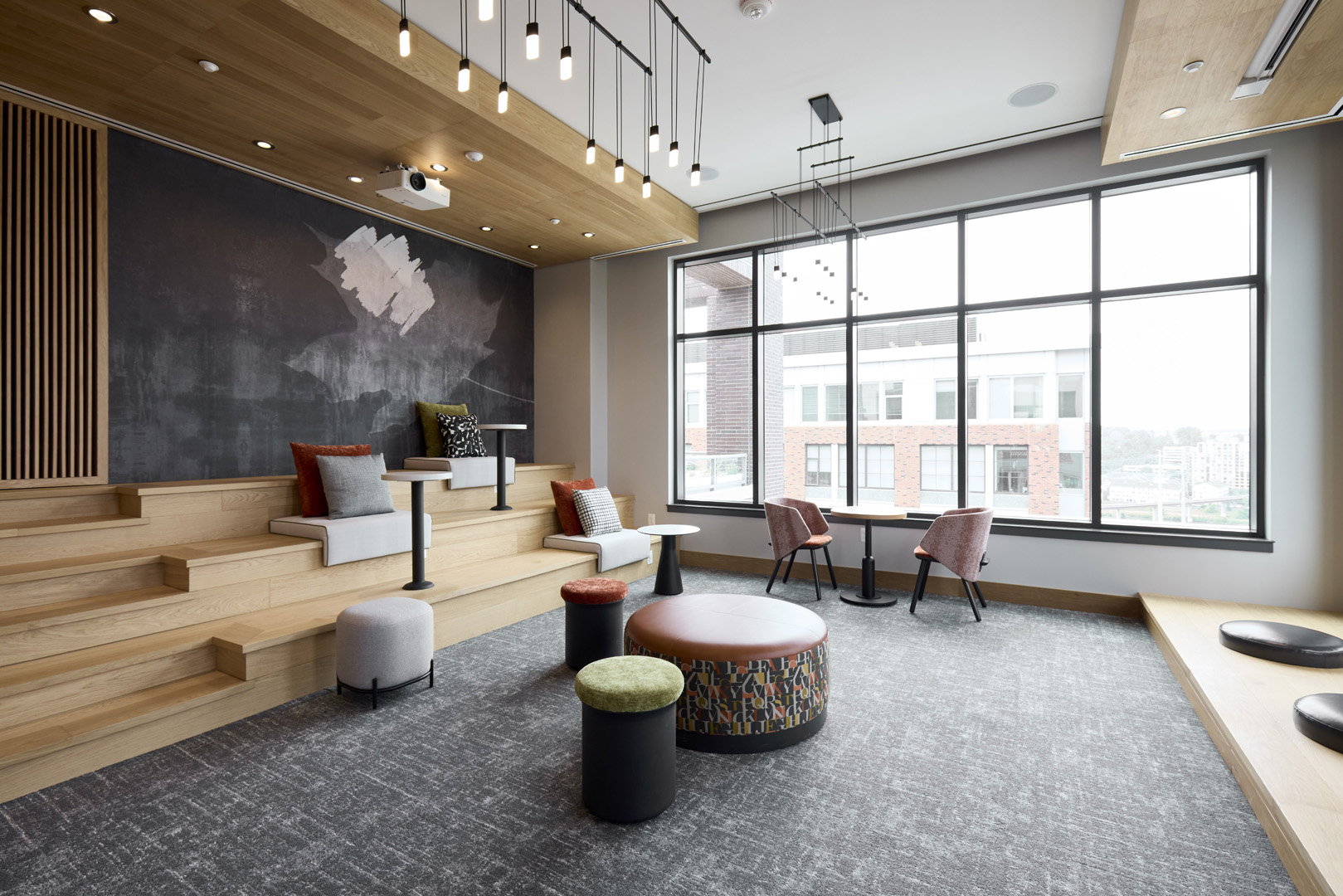 Carlyle Crossing: Reese Tower — interior view 12