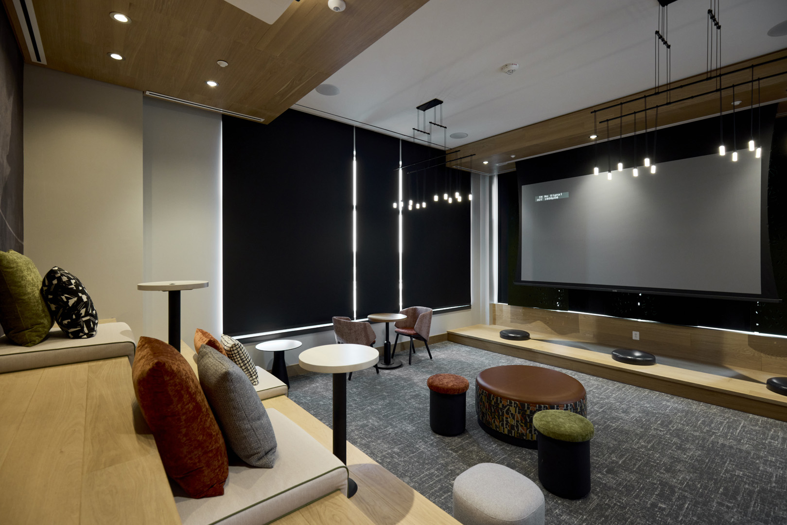 Carlyle Crossing: Reese Tower — interior view 14